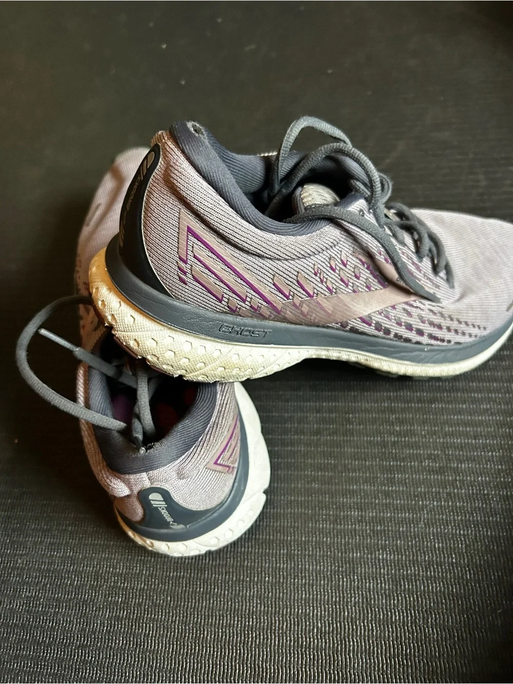 Brooks Ghost 13 Women’s 8.5 Running Shoes Gray Purple Athletic